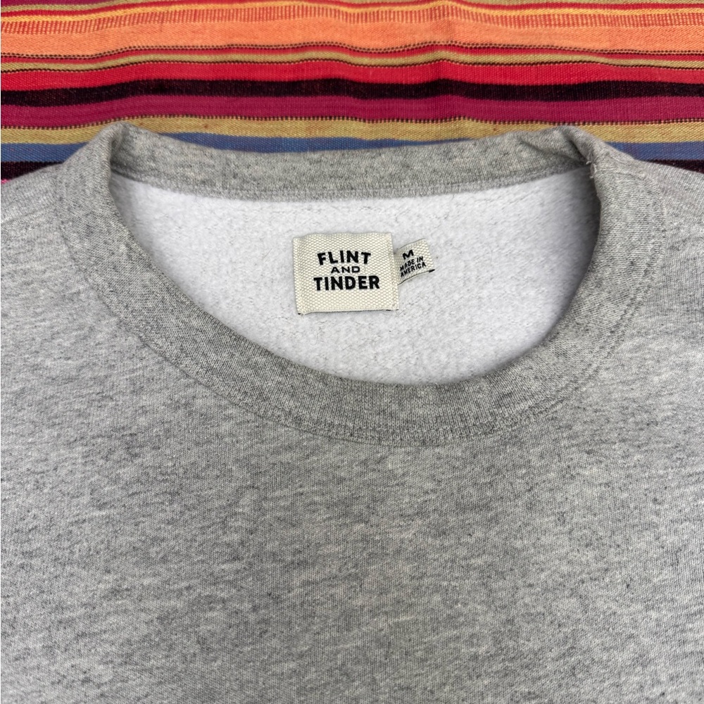 FLINT & TINDER 10 YEAR CREWNECK SWEATER Made In USA mens M - Picture 2 of 5
